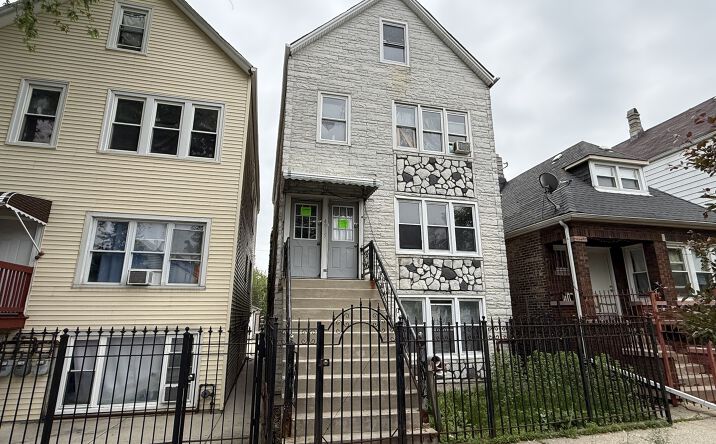 Pictures of Multifamily property located at 4815 S WINCHESTER Avenue, Chicago, IL 60609 for sales - image #1