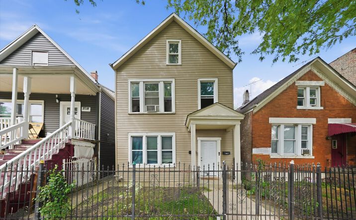 Pictures of Multifamily property located at 2736 S Kildare Avenue, Chicago, IL 60623 for sales - image #1
