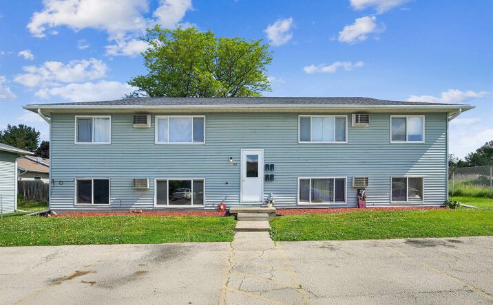 503 & 507 Rosemere Lane, Maquoketa