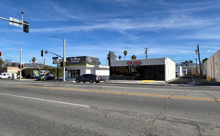 Pictures of Industrial property located at 162-172 N San Jacinto Street, Hemet, CA 92543 for sales - image #1
