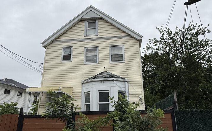 Pictures of Multifamily property located at 71 Osgood Avenue, Staten Island, NY 10304 for sales - image #1