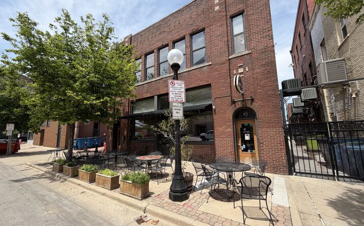 Pictures of Retail, Office property located at 10 E CHESTER ST, CHAMPAIGN, IL 61820-4001 for sales - image #1