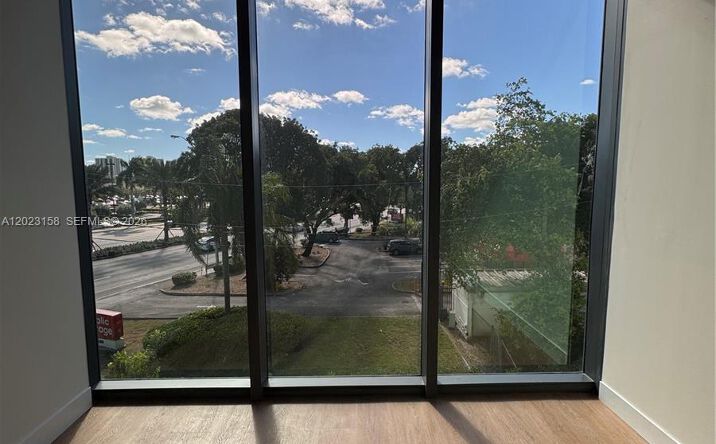 Pictures of Office property located at 21290 Biscayne Blvd # 208, Aventura, FL 33180 for sales - image #1