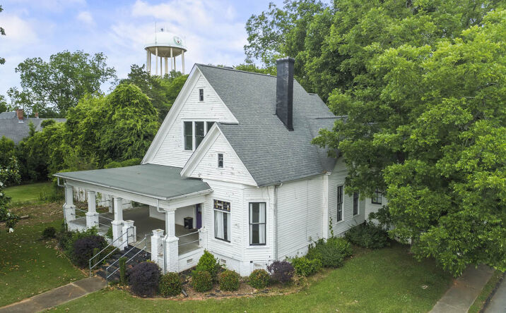 Pictures of Office, Hospitality, Mixed Use property located at 94 Macon Street, McDonough, GA 30253 for sales - image #1