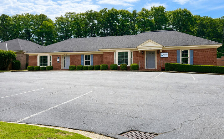 Pictures of Office property located at 3822 Rosemont Drive, Columbus, GA 31904 for sales - image #1