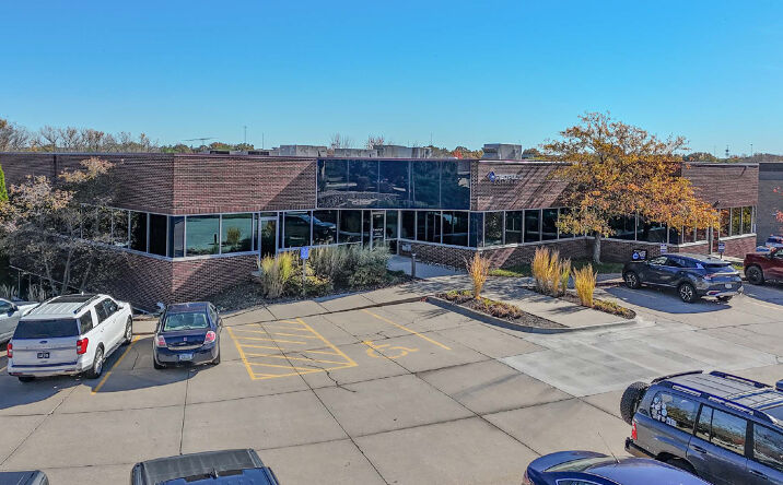 Pictures of Office property located at 12119 Stratford Drive, Clive, IA 50325 for sales - image #1