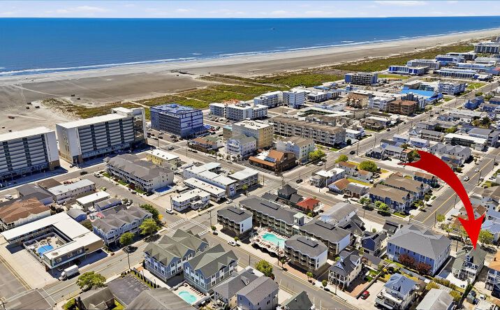 Pictures of Multifamily property located at 227 E Cresse Avenue, Wildwood, NJ 08260 for sales - image #1