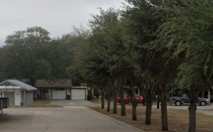 Pictures of Retail property located at 1110 N Esplanade St, Cuero, TX 77945 for sales - image #1