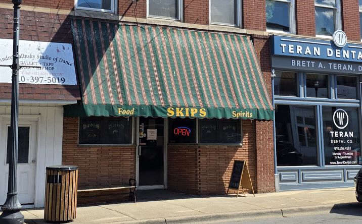 Pictures of Retail, Business for Sale property located at 111 E MAIN ST, FLUSHING, MI 48433 for sales - image #1