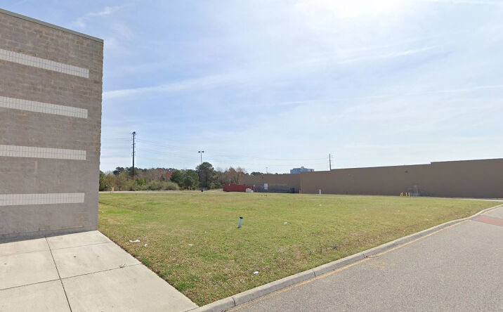 Pictures of Land property located at 1537 Sam's Circle, Chesapeake, VA 23320 for sales - image #1