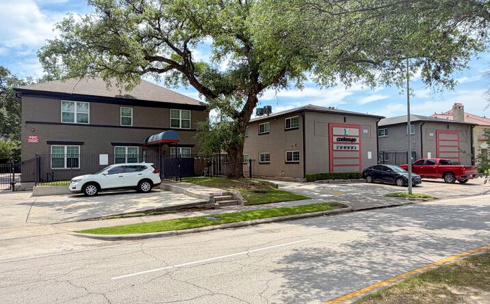 Pictures of Multifamily property located at 2508-2512 Southmore Blvd., Houston, TX 77004 for sales - image #1