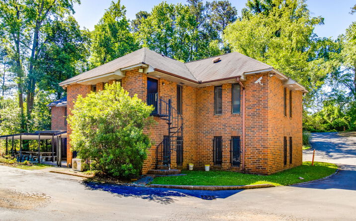 Pictures of Office, Industrial property located at 900 Riverhill Circle, Columbia, SC 29210 for sales - image #1