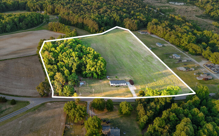 Pictures of Land property located at 160 County Line Road, Benson, NC 27504 for sales - image #1