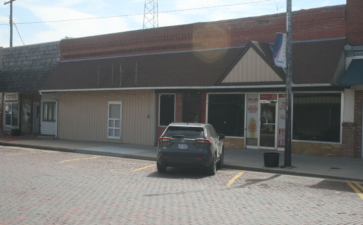 Pictures of Retail property located at 214 N GREEN ST, CLARKS, NE 68628 for sales - image #1