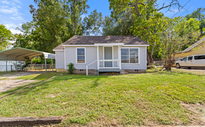 Pictures of Office, Mixed Use property located at 210 Cooper Street, Lindale, TX 75771 for sales - image #1