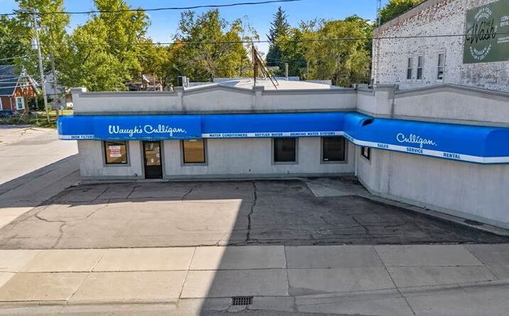 Pictures of Mixed Use, Retail, Office property located at 801 West Main Street, Owosso, MI 48867 for sales - image #1