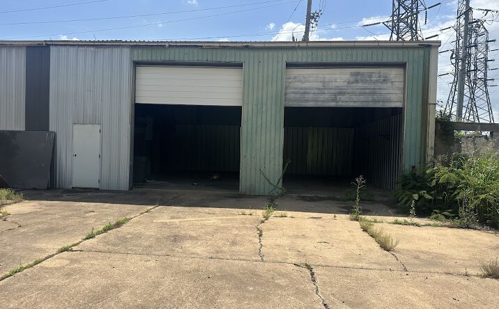 Pictures of Industrial property located at 1506 MOREHEAD ST, MEMPHIS, TN 38107 for sales - image #1