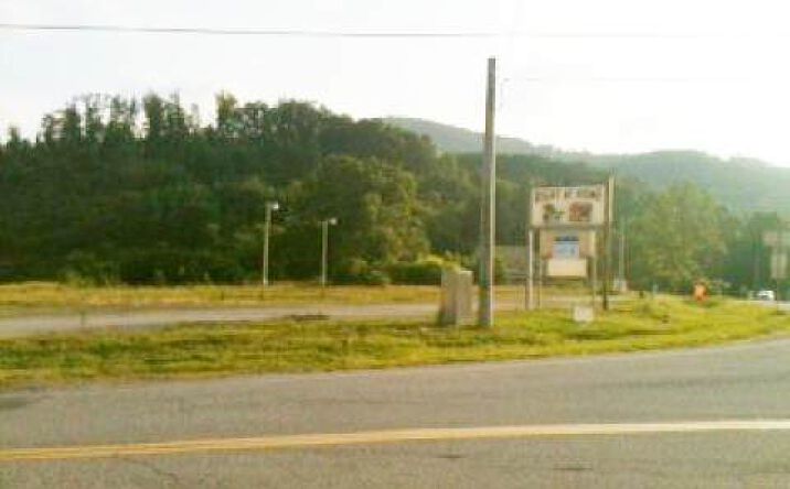Highway 76, Hiawassee