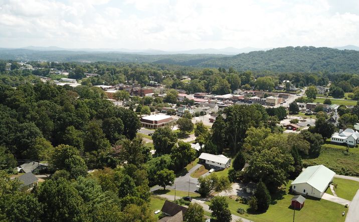 1 Church Street, Blue Ridge