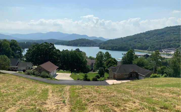 LOT 2 Skylake Manor, Young Harris