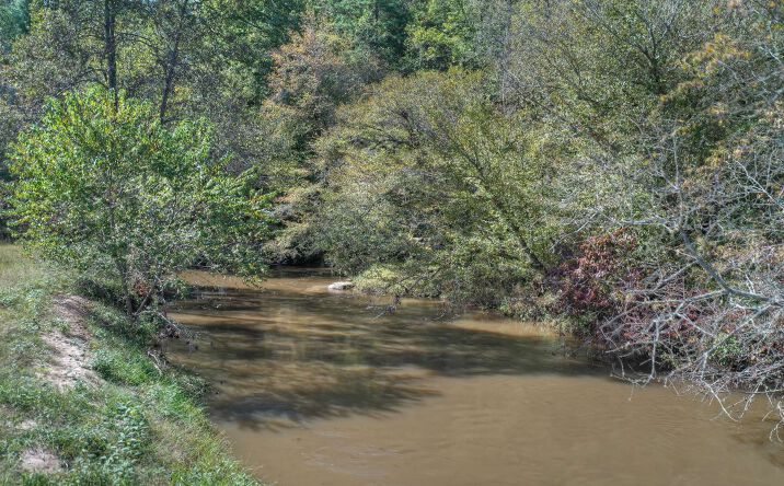 100 Trails End, Epworth