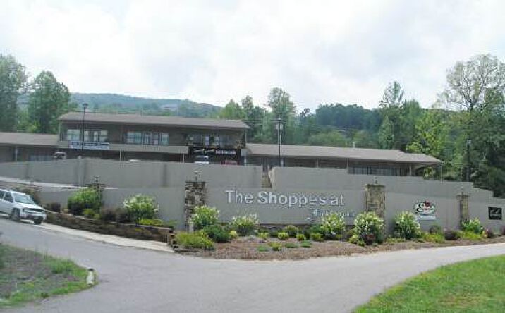 3289 Dogwood Lane, Hiawassee