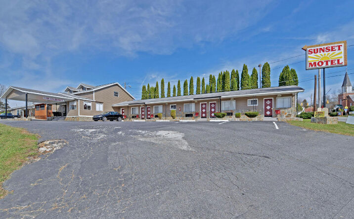 199 Valley River Avenue, Murphy