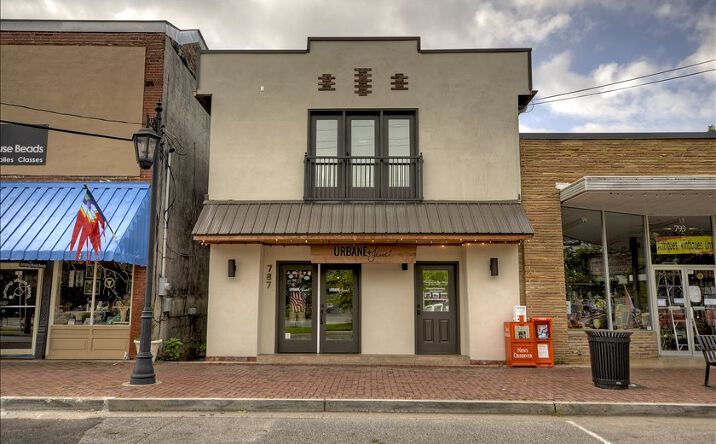 787 E Main Street, Blue Ridge