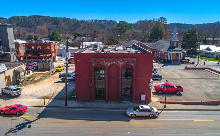 45 Main Street S, Ellijay