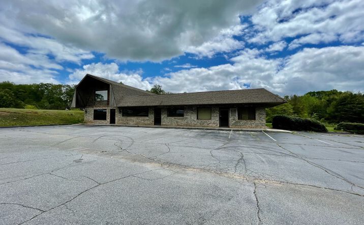 112 Professional Road, Blue Ridge
