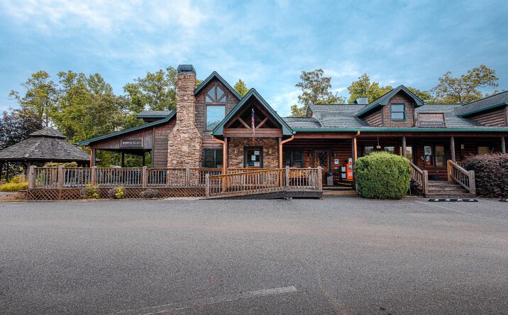 2460 E First Street, Blue Ridge