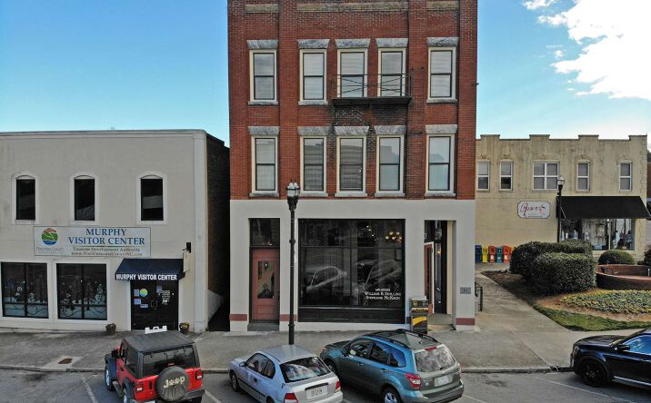10 Tennessee Street, Murphy