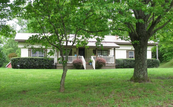223 Bell Street, Hiawassee