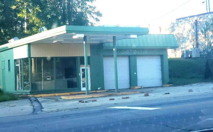 1087 Main Street, Andrews