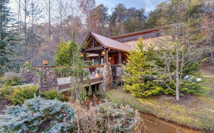 661 Appalachian Hwy, Blue Ridge