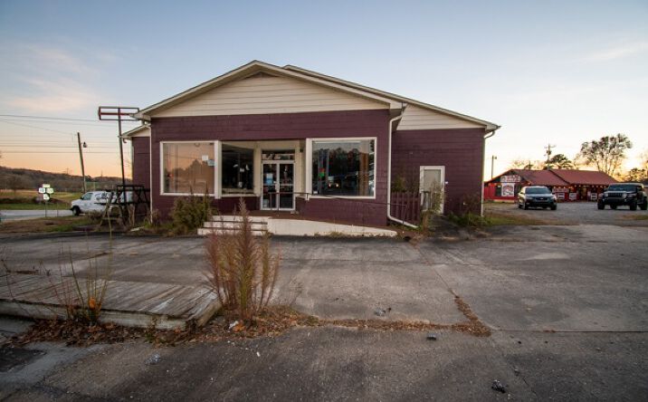 Pictures of Retail, Industrial, Office property located at 8623 Murphy Hwy, Blairsville, GA 30512 for sales - image #1