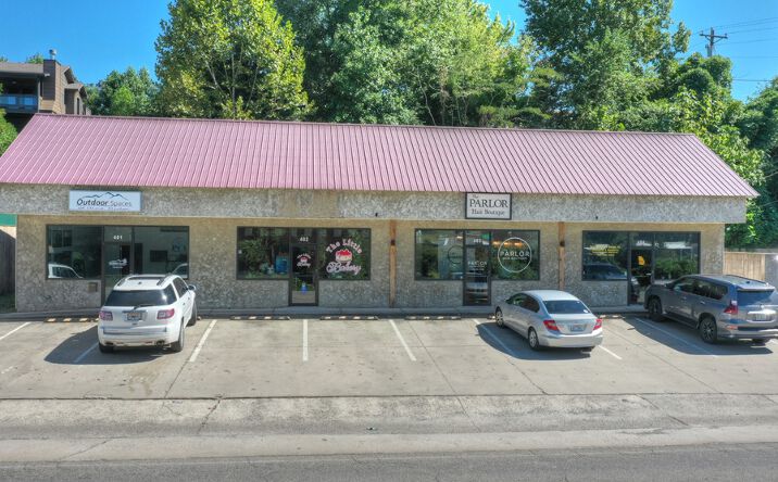 3558 E First Street, Blue Ridge