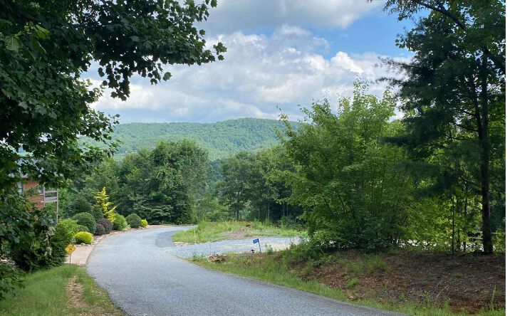 #26 Deer Crest Road, Blue Ridge