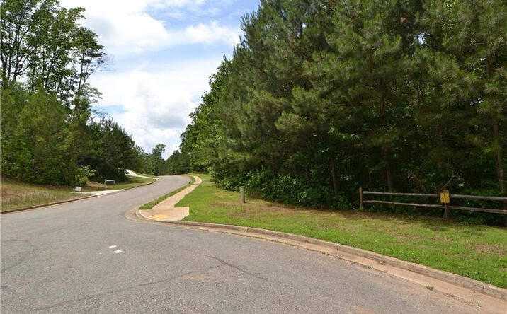 109 Whidby Farm Lane, Ball Ground