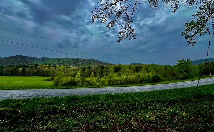 1046 Shoal Creek Road, Murphy