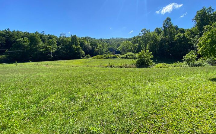 3255 Shoal Creek Road, Murphy
