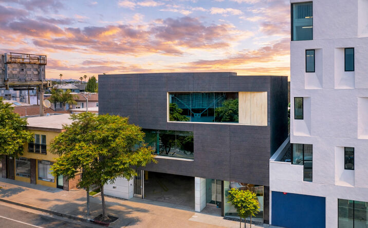 Pictures of Office property located at 3760 Motor Avenue, Los Angeles, CA 90034 for sales - image #1