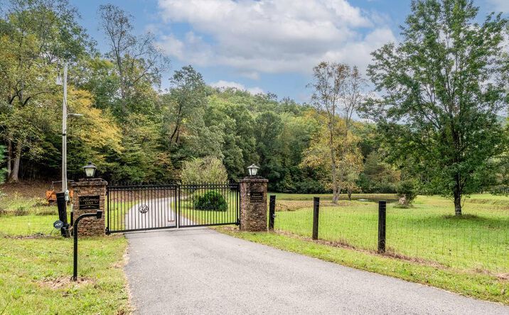 Pictures of Land property located at Calloway Cove Road, Hiawassee, GA 30546 for sales - image #1