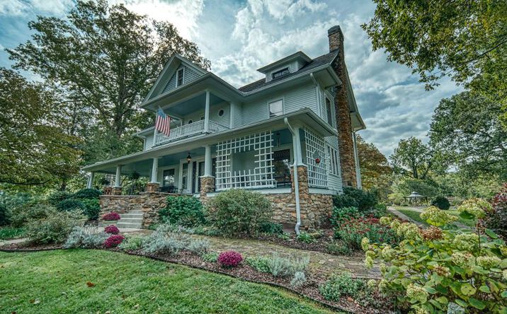 1194 Main Street, Andrews
