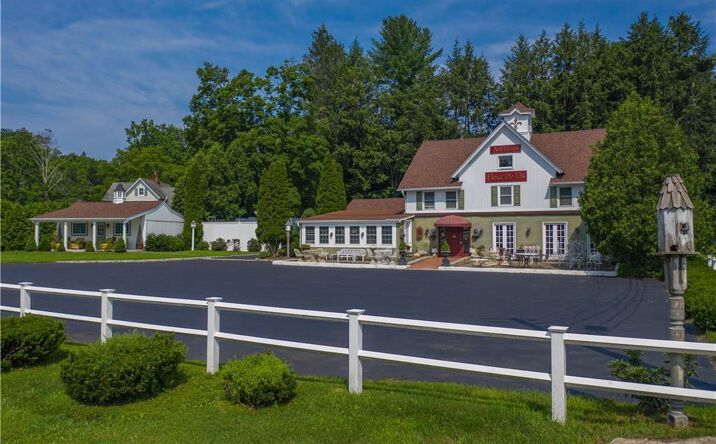 Pictures of Retail, Multifamily, Mixed Use property located at 4 Long Ridge Rd, Redding, CT 06896 for sales - image #1