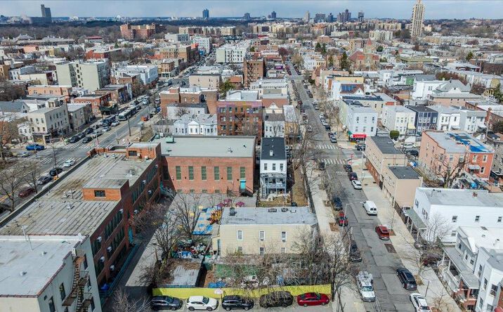 Pictures of Land property located at 1667 Hunt Ave, New york, NY 10462 for sales - image #1
