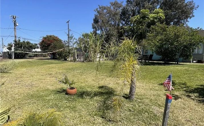 Pictures of Land property located at 2410 Florida, Huntington Beach, CA 92648 for sales - image #1