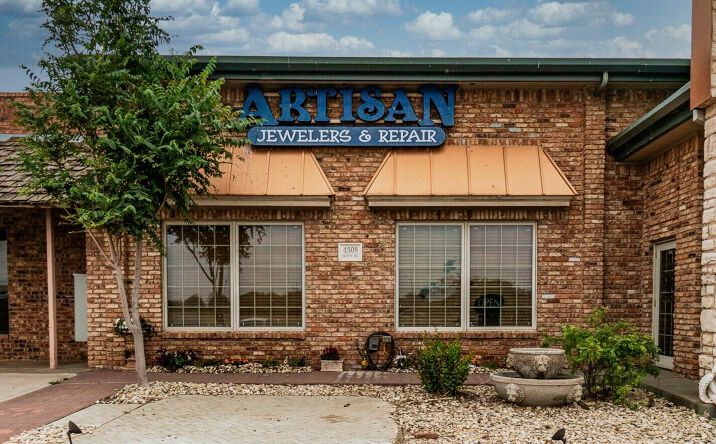 Pictures of Retail property located at 4308 Olton Rd, Plainview, TX 79072 for sales - image #1