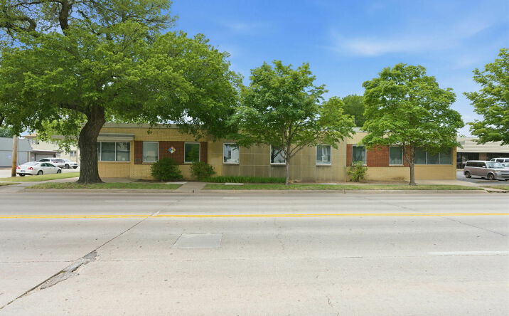 Pictures of Office property located at 155 S HYDRAULIC AVE, WICHITA, KS 67211 for sales - image #1