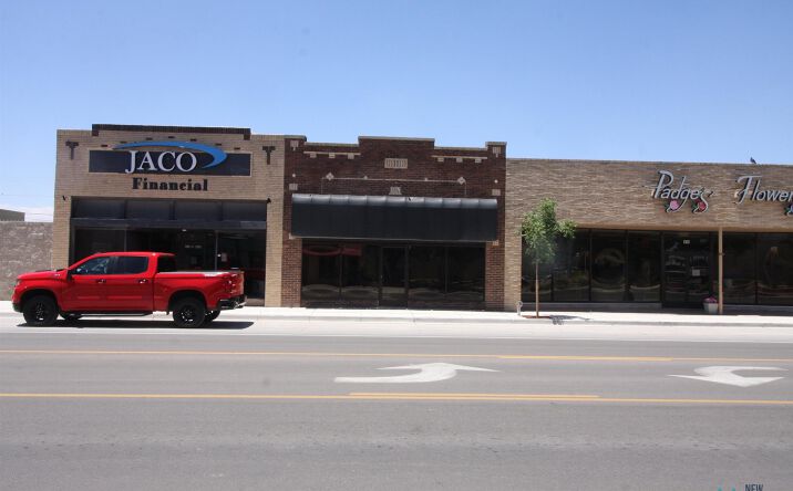 Pictures of Office, Retail property located at 108 S Main Street, Lovington, NM 88260 for sales - image #1